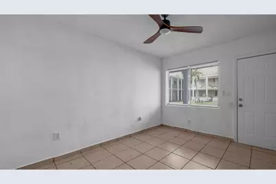 420 NW 10th Street # 9, Miami, FL 33136 - Photo 4