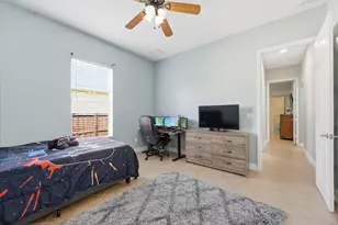561 SW Prater Ave, Port Saint Lucie, FL 34953 - Photo 20