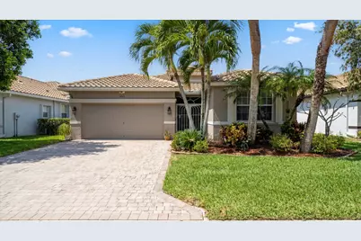 9365 Vercelli Street, Lake Worth, FL 33467 - Photo 2
