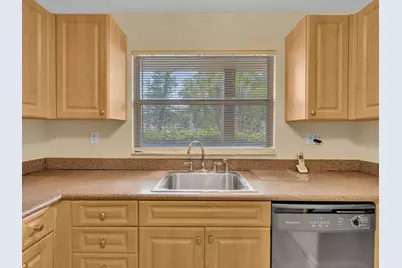 9301 Sunrise Lakes Boulevard, Sunrise, FL 33322 - Photo 22