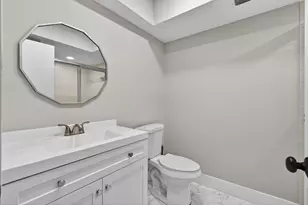 307 Brackenwood Cir, Palm Beach Gardens, FL 33418 - Photo 34