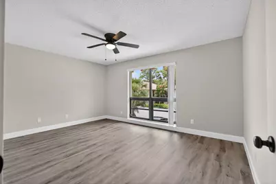 307 Brackenwood Circle, Palm Beach Gardens, FL 33418 - Photo 38