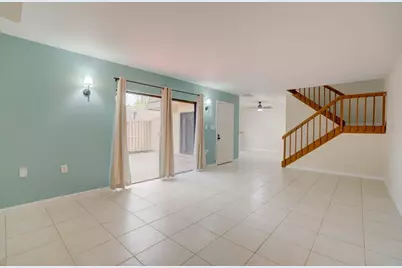 904 9th Court, Palm Beach Gardens, FL 33410 - Photo 6