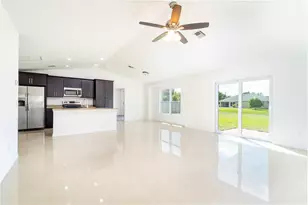 986 SW Romaine Ln, Port Saint Lucie, FL 34953 - Photo 4