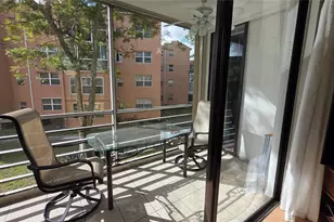 2801 Somerset Dr, Lauderdale Lakes, FL 33311 - Photo 20