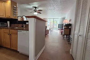 2801 Somerset Dr, Lauderdale Lakes, FL 33311 - Photo 6