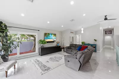 1537 NW 108th Way, Coral Springs, FL 33071 - Photo 10