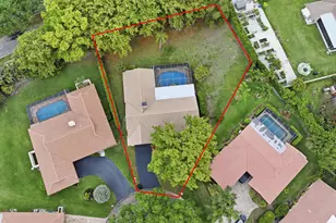 1537 NW 108th Way, Coral Springs, FL 33071 - Photo 2