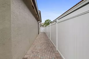 1884 SW Jamesport Dr, Port Saint Lucie, FL 34953 - Photo 38