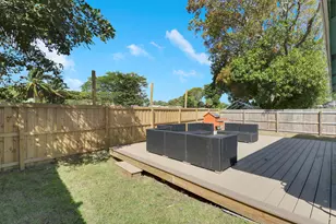 3121 Pinewood Ave, West Palm Beach, FL 33407 - Photo 12