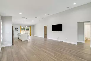 3121 Pinewood Ave, West Palm Beach, FL 33407 - Photo 18