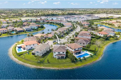 8691 Lakeside Bend, Parkland, FL 33076 - Photo 2