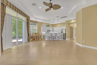 9493 Via Elegante, Wellington, FL 33411 - Photo 16
