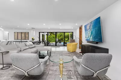 843 NE Mulberry Drive, Boca Raton, FL 33487 - Photo 8