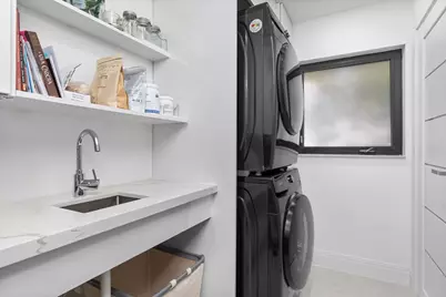 843 NE Mulberry Drive, Boca Raton, FL 33487 - Photo 36