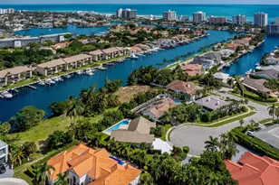 843 NE Mulberry Dr, Boca Raton, FL 33487 - Photo 52