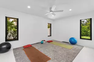 843 NE Mulberry Dr, Boca Raton, FL 33487 - Photo 34