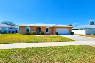585 24th Ave, Vero Beach, FL 32962 - Photo 4