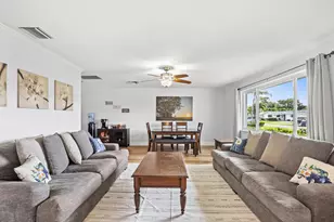 4403 Fuschia Cir N, Palm Beach Gardens, FL 33410 - Photo 2