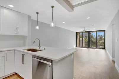 7 Royal Palm Way #404, Boca Raton, FL 33432 - Photo 6