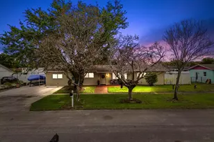 1560 Roy Dr, West Palm Beach, FL 33415 - Photo 2