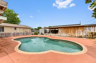 1560 Roy Dr, West Palm Beach, FL 33415 - Photo 34