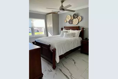 156 Lake Evelyn Drive, West Palm Beach, FL 33411 - Photo 4