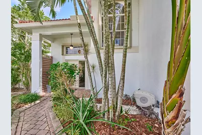 10414 Buena Ventura Drive, Boca Raton, FL 33498 - Photo 8