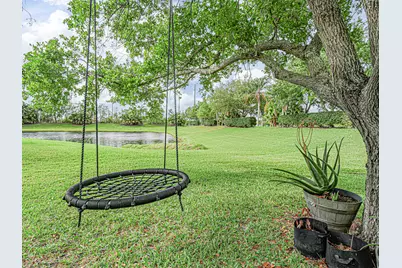 1269 Scarlet Oak Circle, Vero Beach, FL 32966 - Photo 38