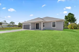 7427 Sea Mist Dr, Port Charlotte, FL 33981 - Photo 4