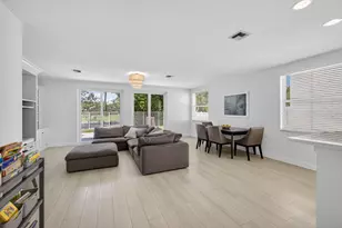 2114 Chagall Cir, West Palm Beach, FL 33409 - Photo 20