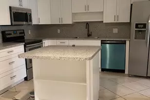 9060 NW 45th Ct, Sunrise, FL 33351 - Photo 4