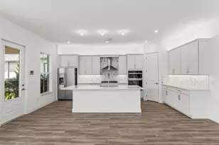 910 SW Newfield Ave, Palm City, FL 34990 - Photo 2