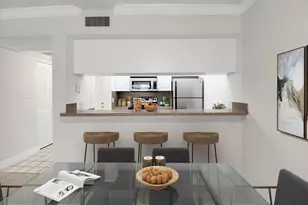 8160 Geneva Ct, Doral, FL 33166 - Photo 6