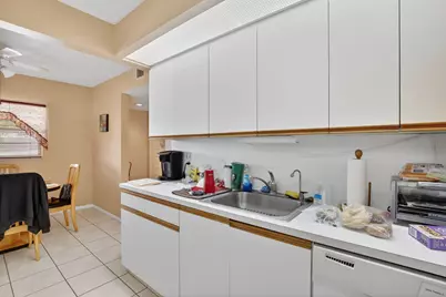 1401 SW 128th Terrace #212h, Pembroke Pines, FL 33027 - Photo 10