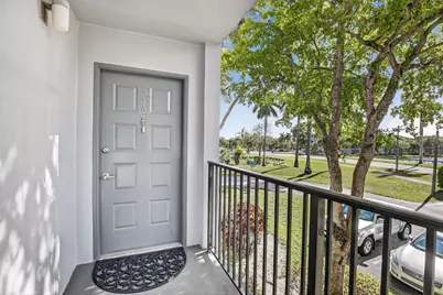 1401 SW 128th Terrace #212h, Pembroke Pines, FL 33027 - Photo 4