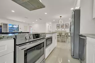 107 Segovia Ave, Royal Palm Beach, FL 33411 - Photo 14