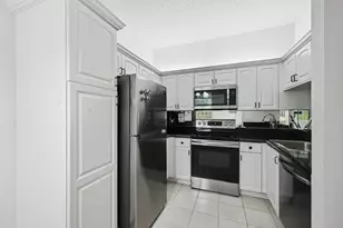 5395 Firenze Dr, Boynton Beach, FL 33437 - Photo 2