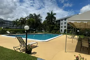 110 Royal Pk Dr, Oakland Park, FL 33309 - Photo 24