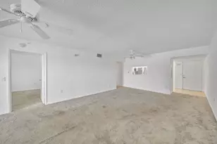 801 SW 141st Ave, Pembroke Pines, FL 33027 - Photo 22