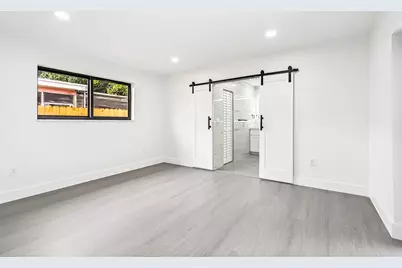 7550 Grandview Boulevard, Miramar, FL 33023 - Photo 10