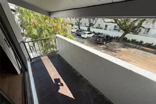 19428 NE 26th Ave, Miami, FL 33180 - Photo 24