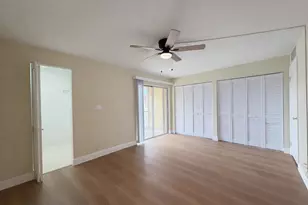 700 Village Green Ct, Palm Springs, FL 33461 - Photo 12