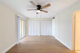 700 Village Green Ct, Palm Springs, FL 33461 - Photo 10