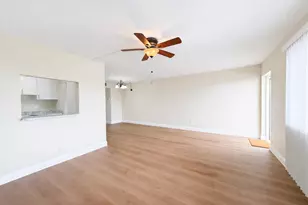 700 Village Green Ct, Palm Springs, FL 33461 - Photo 4