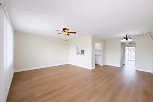 700 Village Green Ct, Palm Springs, FL 33461 - Photo 2