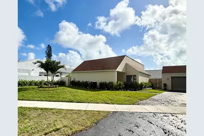 875 NW 22nd Avenue, Delray Beach, FL 33445 - Photo 2