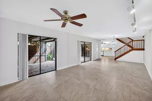 9101 SW 19th Pl, Davie, FL 33324 - Photo 6