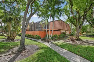 9101 SW 19th Pl, Davie, FL 33324 - Photo 2