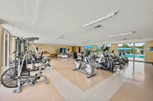 705 Lori Dr, Palm Springs, FL 33461 - Photo 10